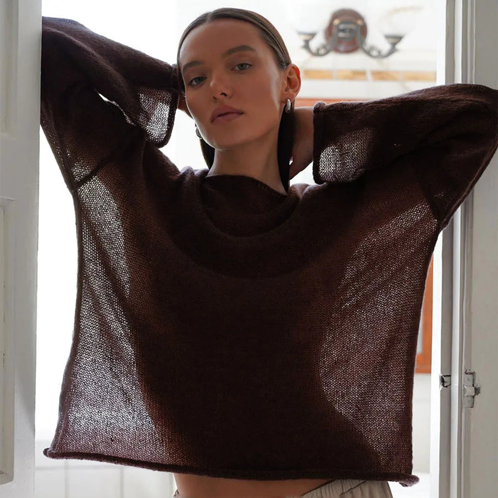 Pullover fashion a maglia traforata, scollo a barca,  vestibilità ampia, ampia gamma di colori, ideale per le sere di Primavera