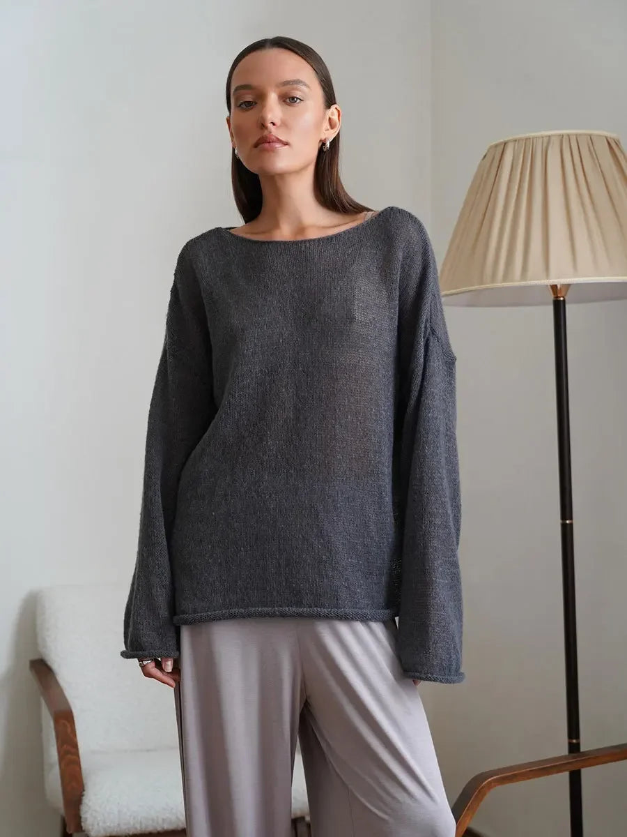 Pullover fashion a maglia traforata, scollo a barca,  vestibilità ampia, ampia gamma di colori, ideale per le sere di Primavera