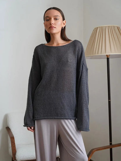 Pullover fashion a maglia traforata, scollo a barca,  vestibilità ampia, ampia gamma di colori, ideale per le sere di Primavera