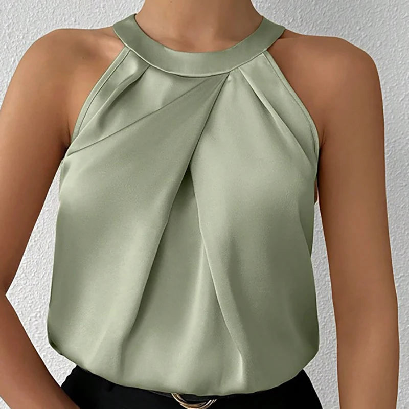 Top in Raso impreziosito da un’elegante Allacciatura al Collo